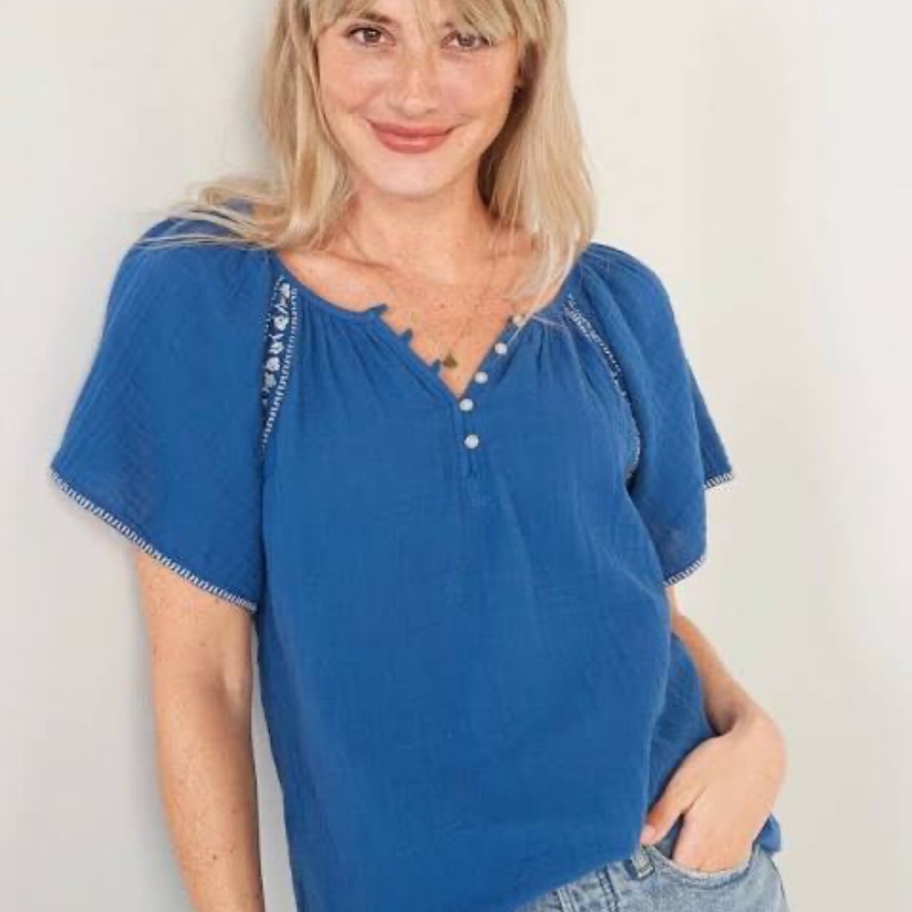 NWT Old Navy Women Size 3X Black Flutter Sleeve Embroidered Swing Blouse Boho - Picture 2 of 13